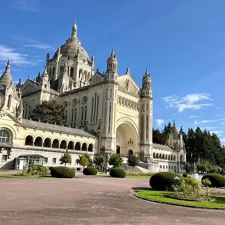Ferienhaus Paisible Au Bord De L'eau -15 Mn Des Cotes Pierrefitte-en-Auge