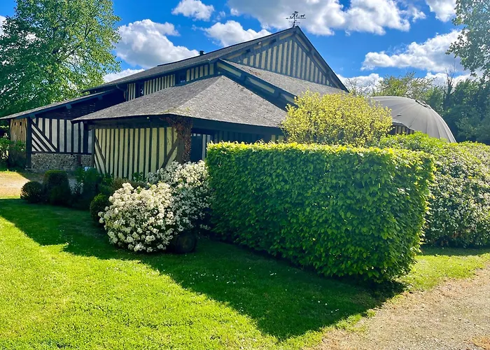 Paisible Au Bord De L'eau -15 Mn Des Cotes *
